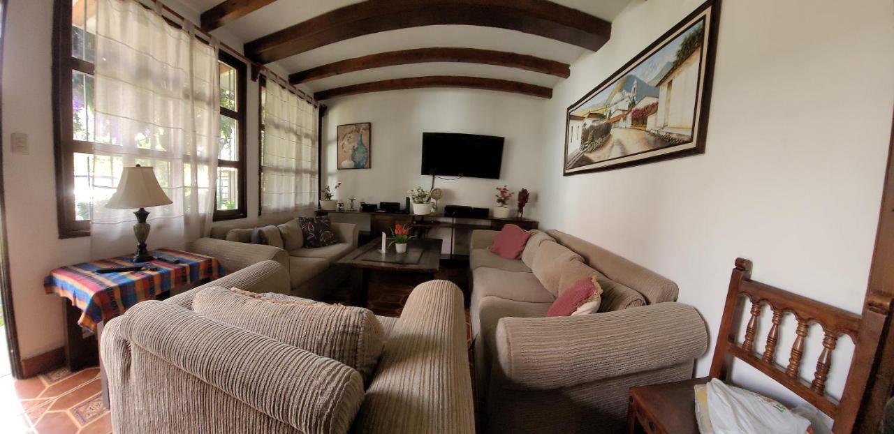 Villas Santa Ana-Ricardo Antigua Exteriör bild