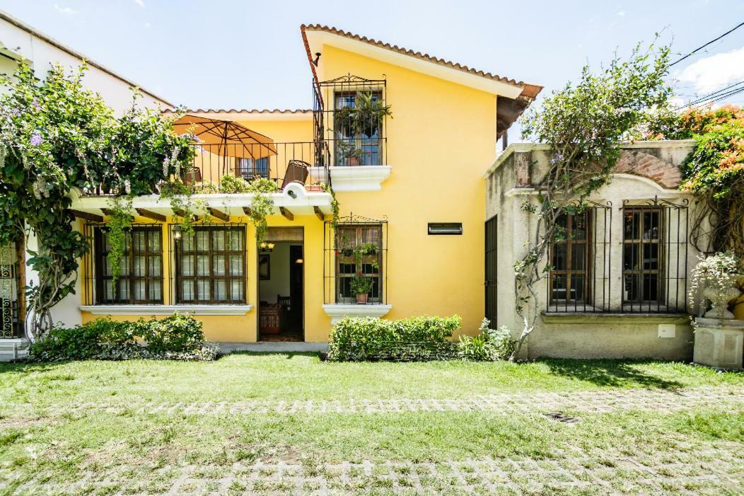 Villas Santa Ana-Ricardo Antigua Exteriör bild
