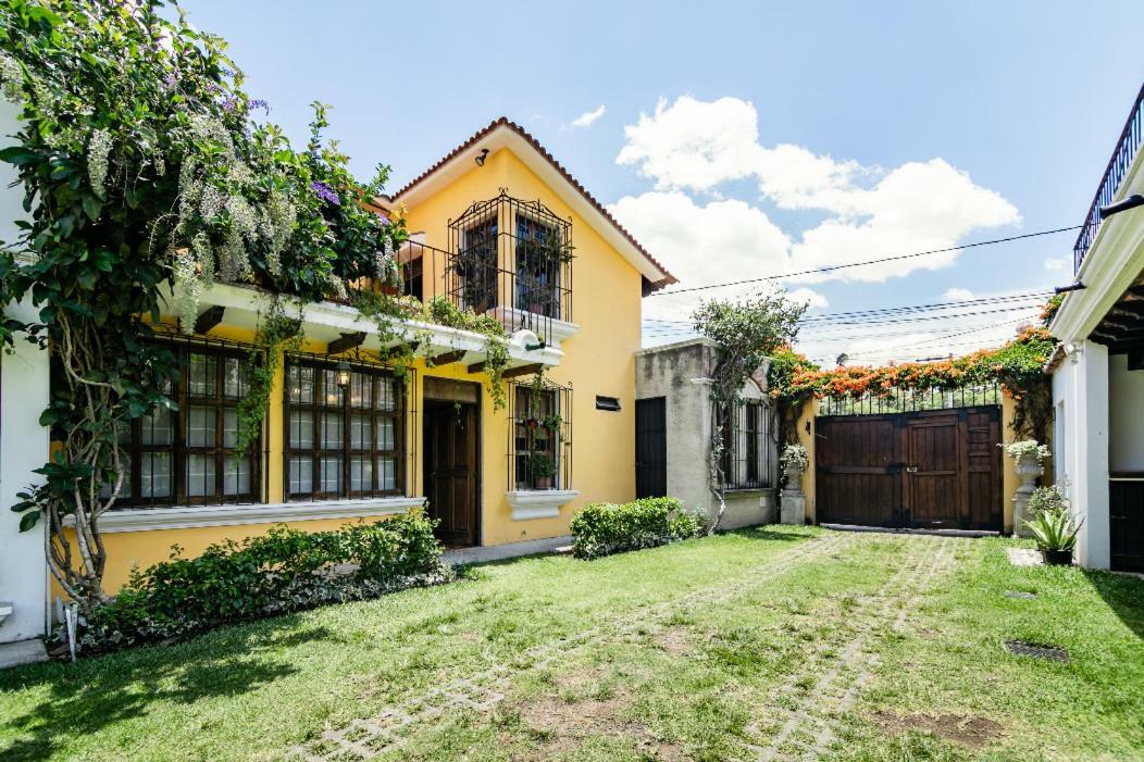 Villas Santa Ana-Ricardo Antigua Exteriör bild